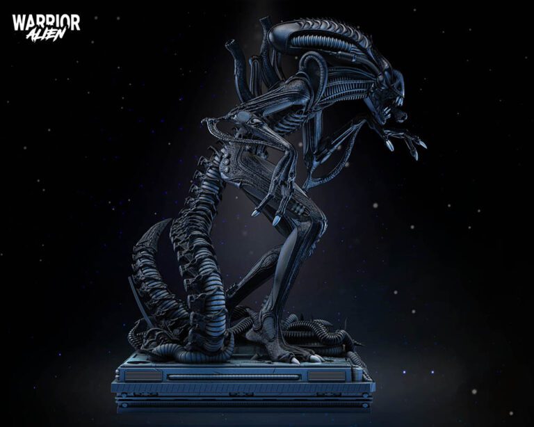 Alien Warrior Sculpture Image 004